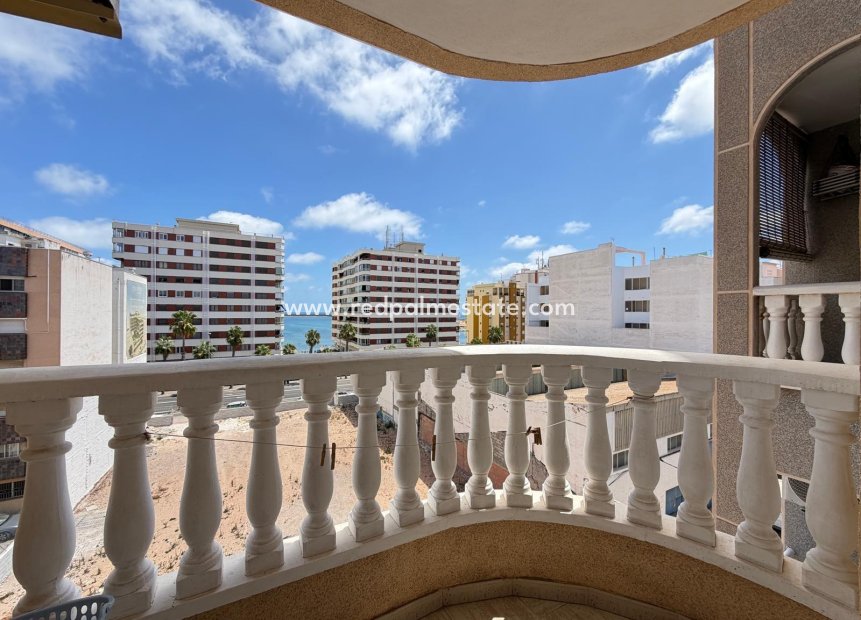 Reventa - Apartamento -
Torrevieja - El Acequión - Los Náufragos