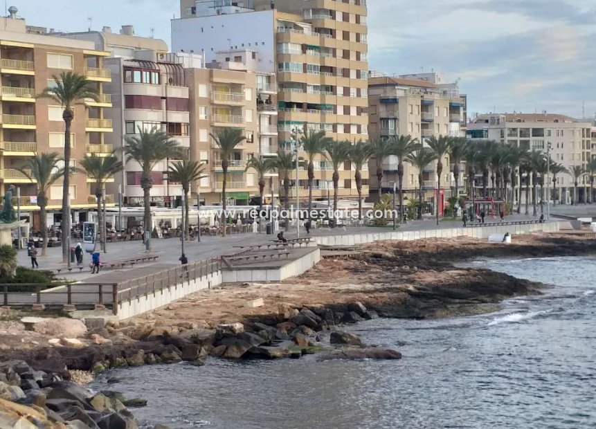 Reventa - Apartamento -
Torrevieja - El Acequión - Los Náufragos