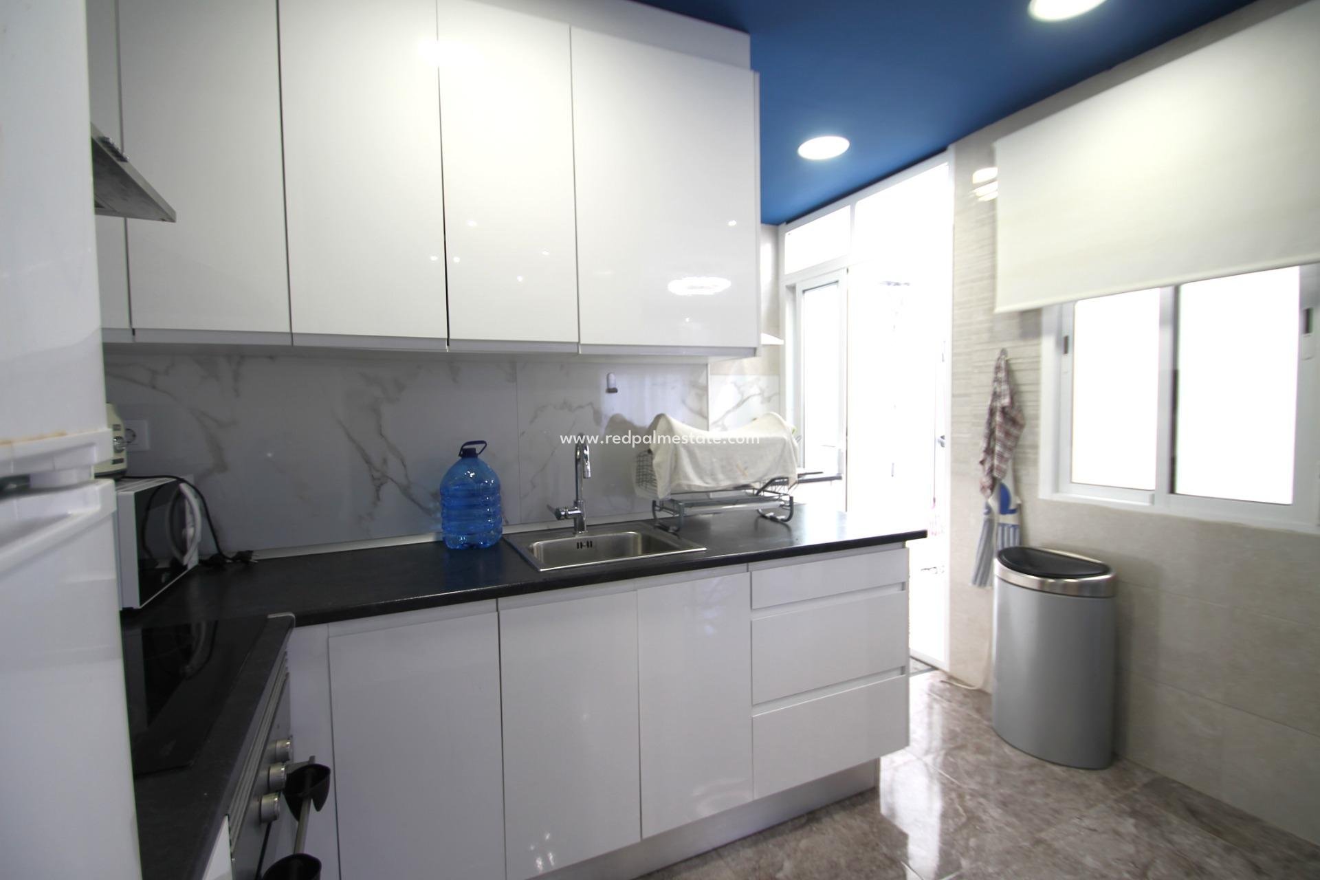 Reventa - Apartamento -
Torrevieja - El Acequión - Los Náufragos