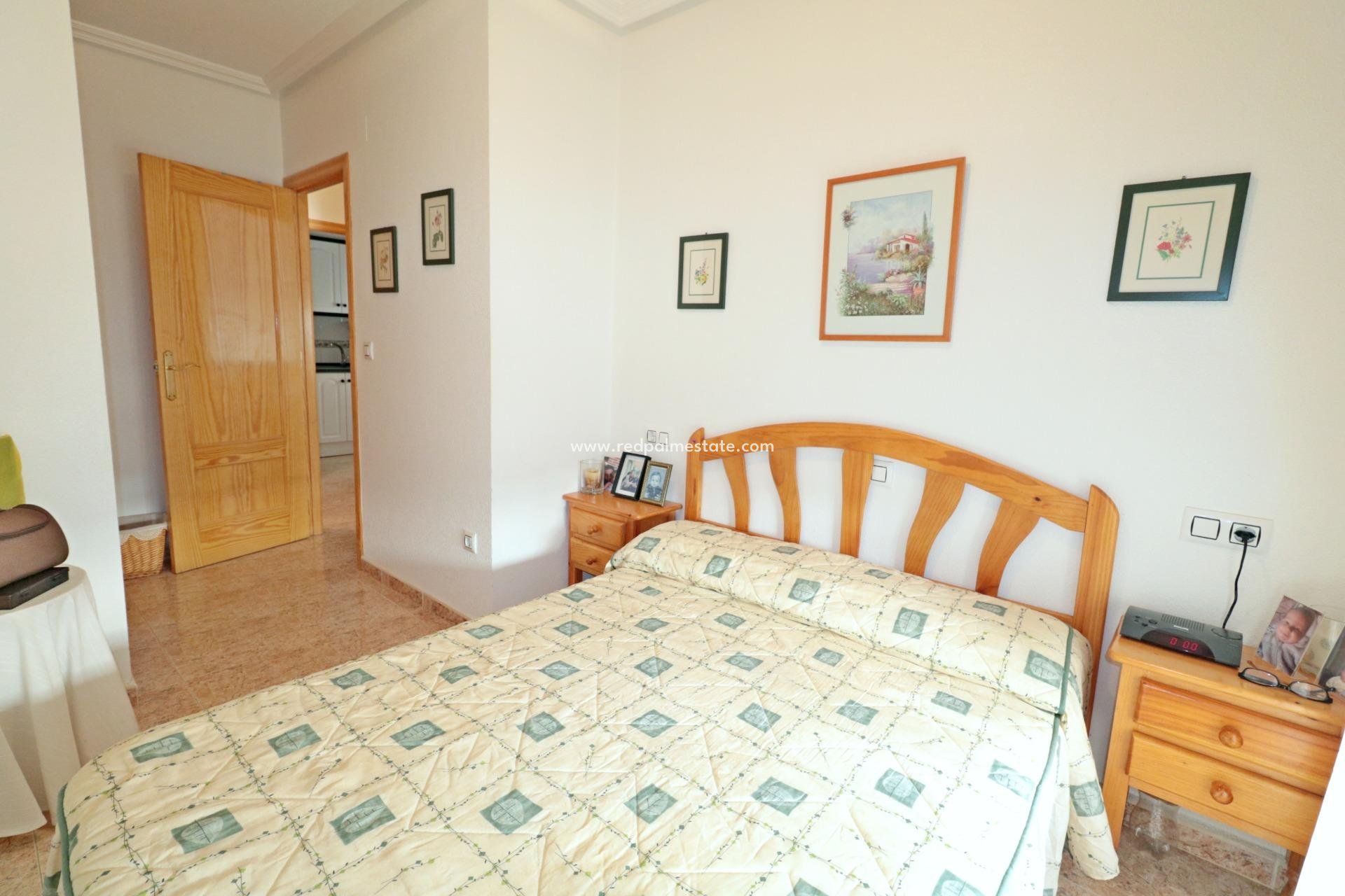 Reventa - Apartamento -
Torrevieja - El Acequión - Los Náufragos