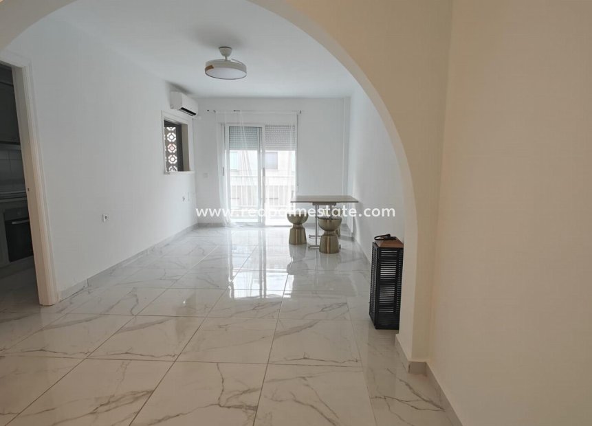 Reventa - Apartamento -
Torrevieja - El Acequión - Los Náufragos