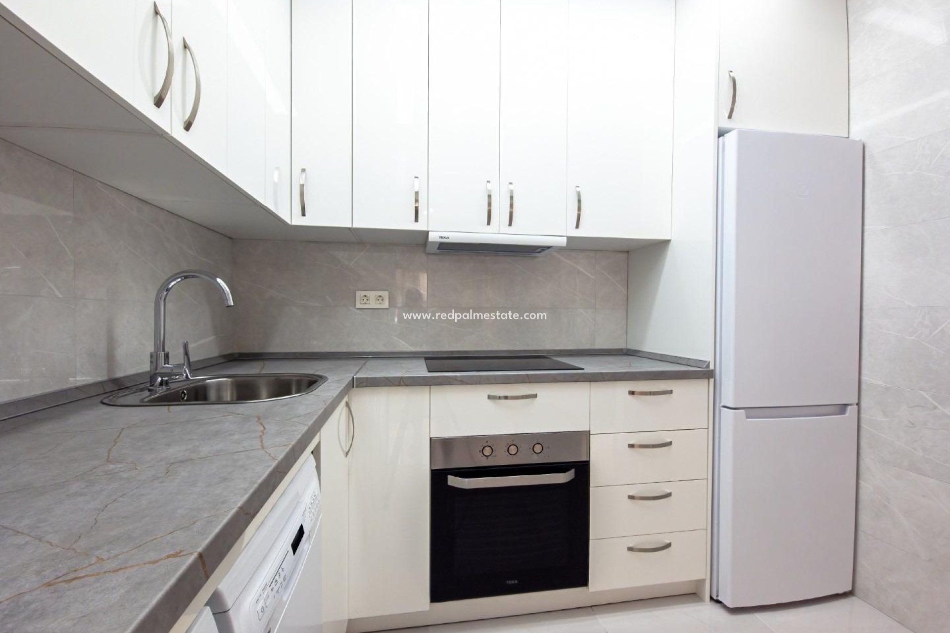 Reventa - Apartamento -
Torrevieja - El Acequión - Los Náufragos