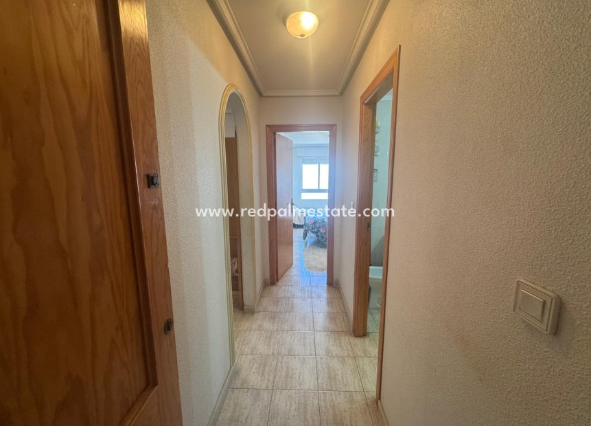 Reventa - Apartamento -
Torrevieja - El Acequión - Los Náufragos