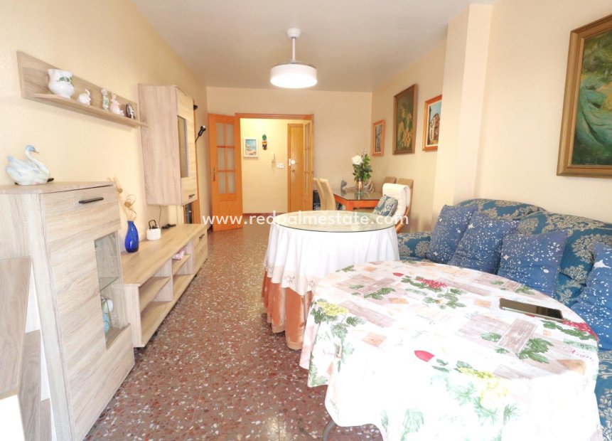 Reventa - Apartamento -
Torrevieja - El Acequión - Los Náufragos
