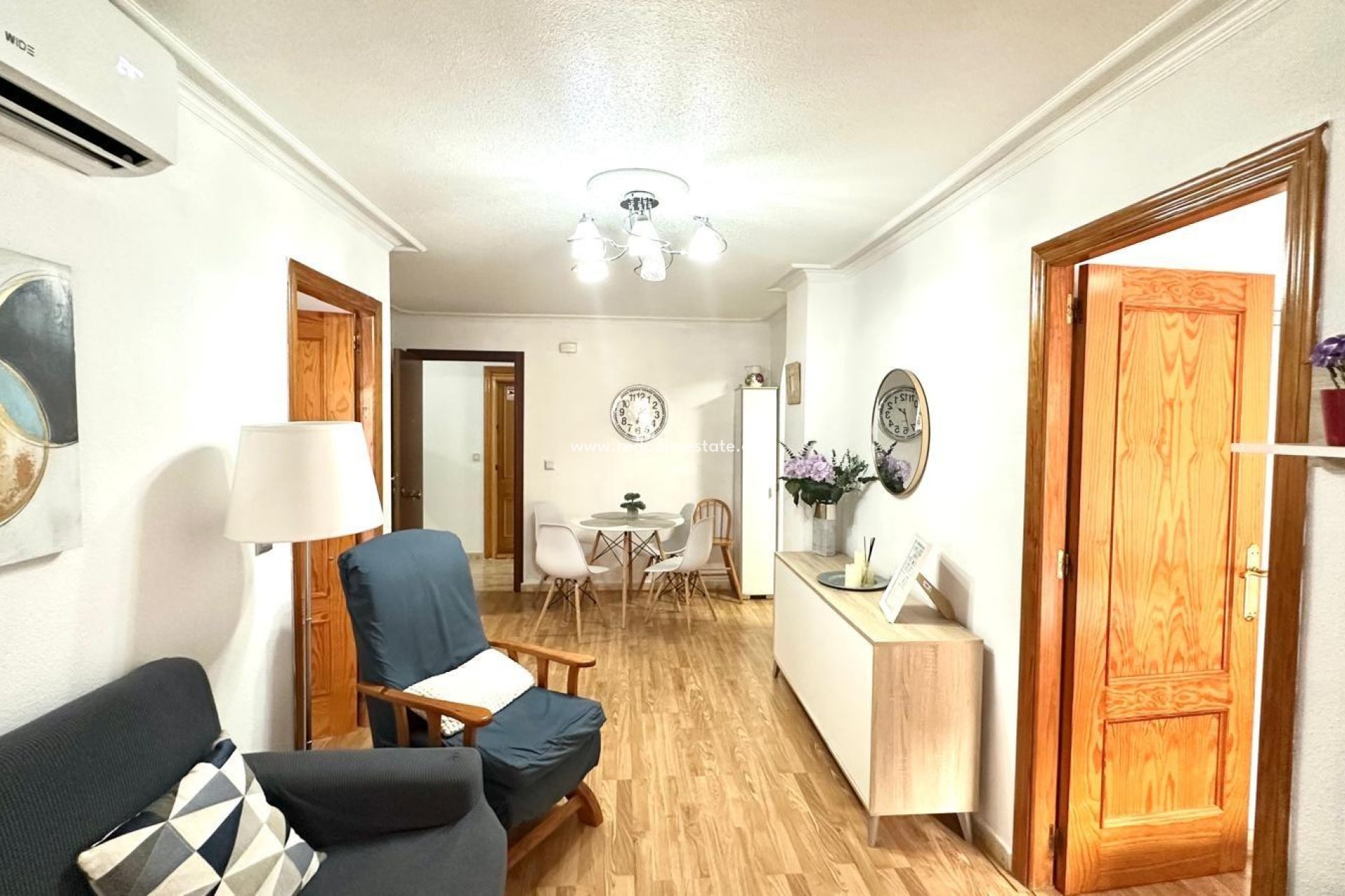 Reventa - Apartamento -
Torrevieja - El Acequión - Los Náufragos