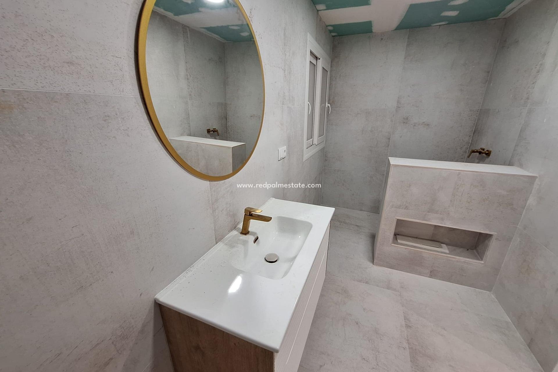 Reventa - Apartamento -
Torrevieja - El Acequión - Los Náufragos