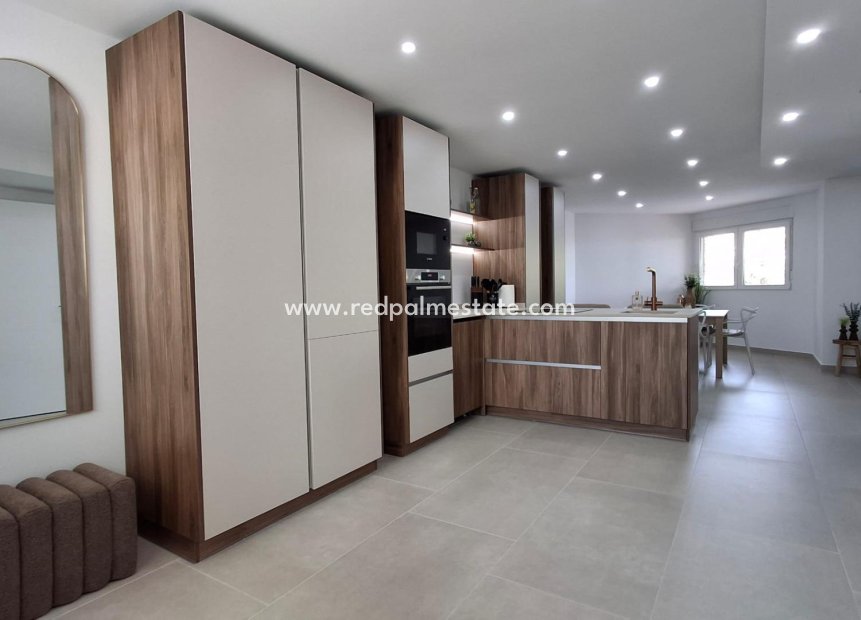 Reventa - Apartamento -
Torrevieja - El Acequión - Los Náufragos