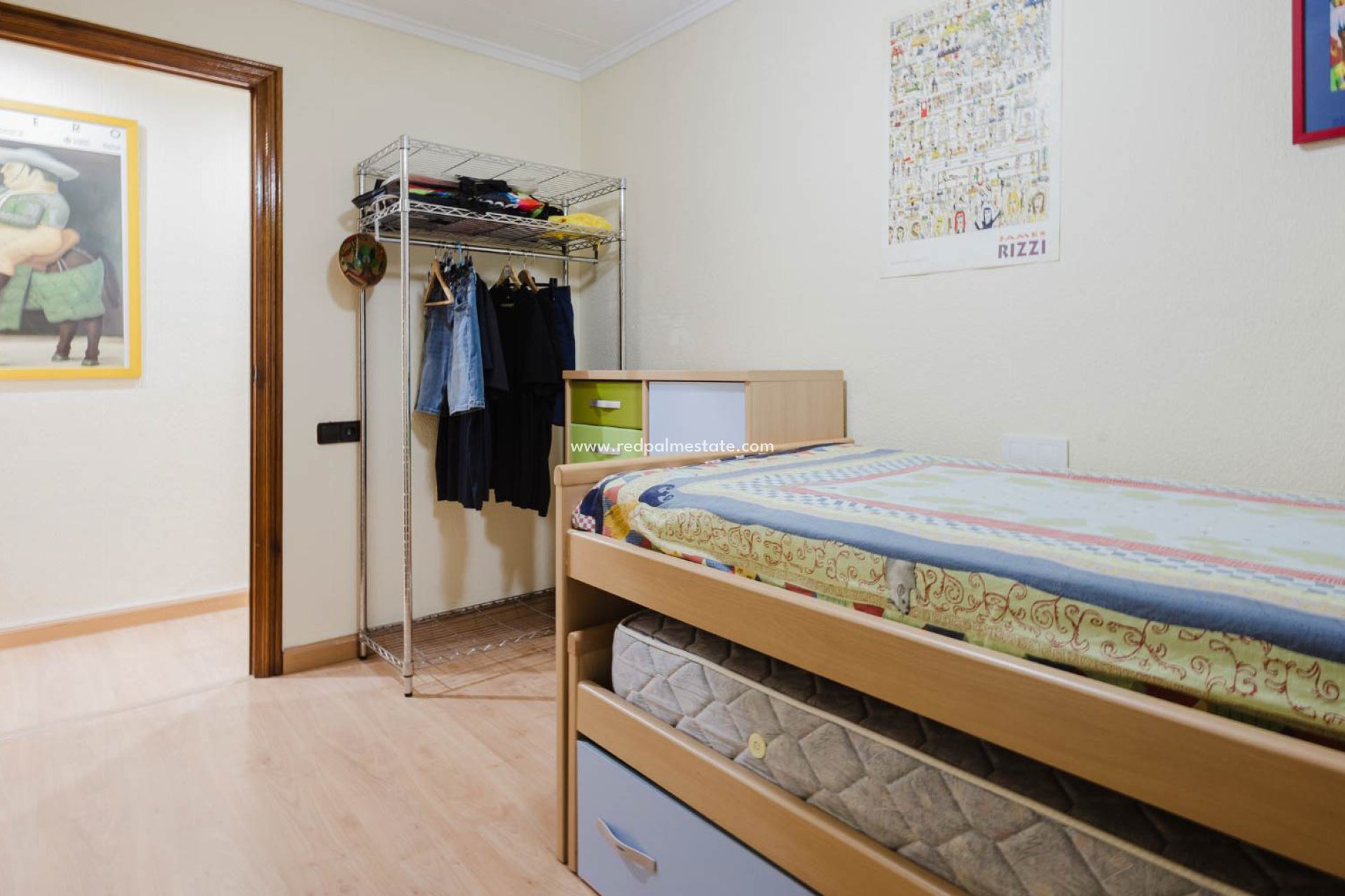 Reventa - Apartamento -
Torrevieja - El Acequión - Los Náufragos