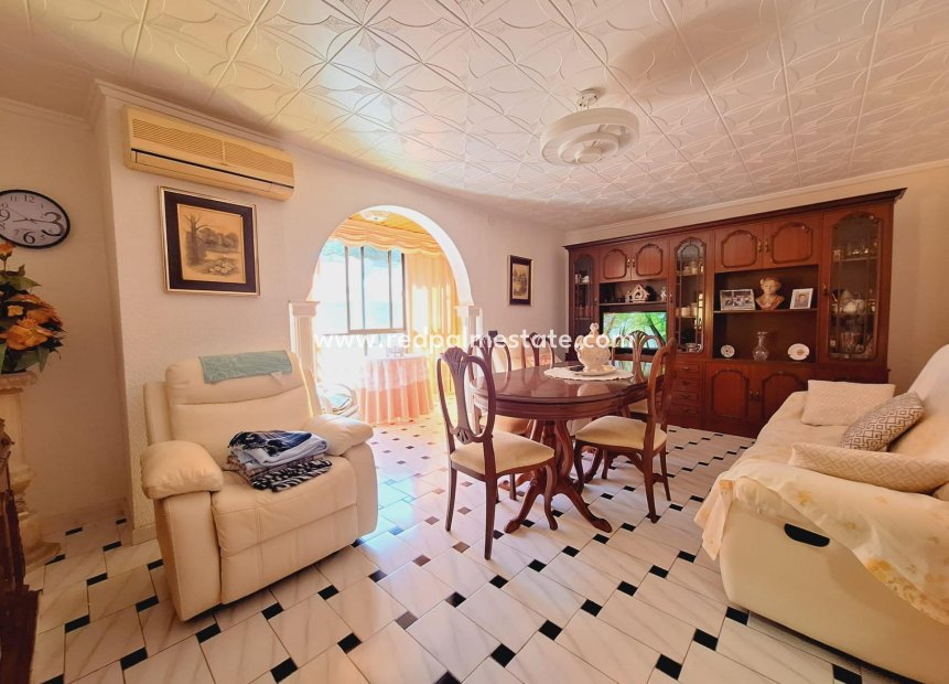 Reventa - Apartamento -
Torrevieja - El Acequión - Los Náufragos