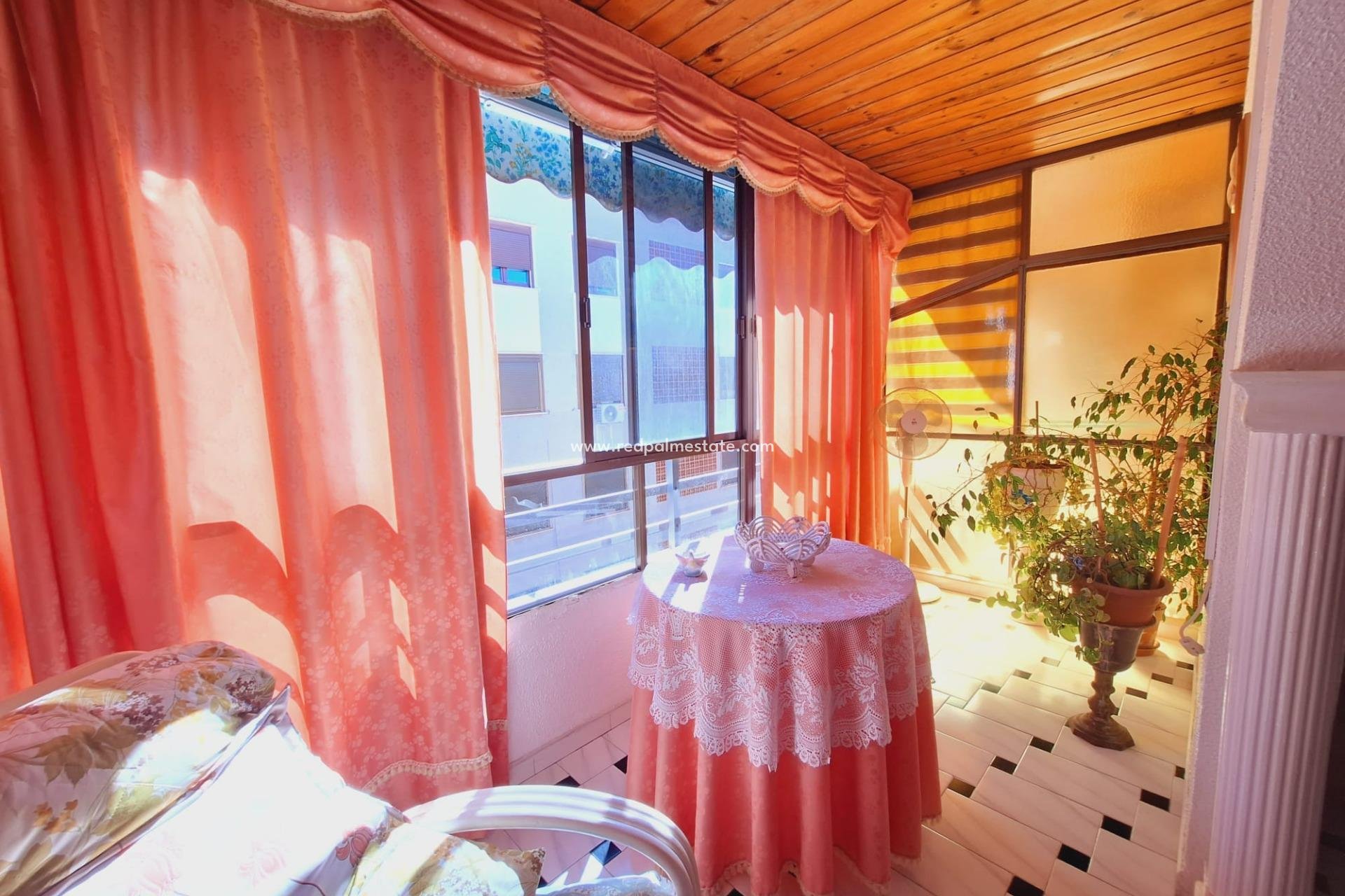 Reventa - Apartamento -
Torrevieja - El Acequión - Los Náufragos