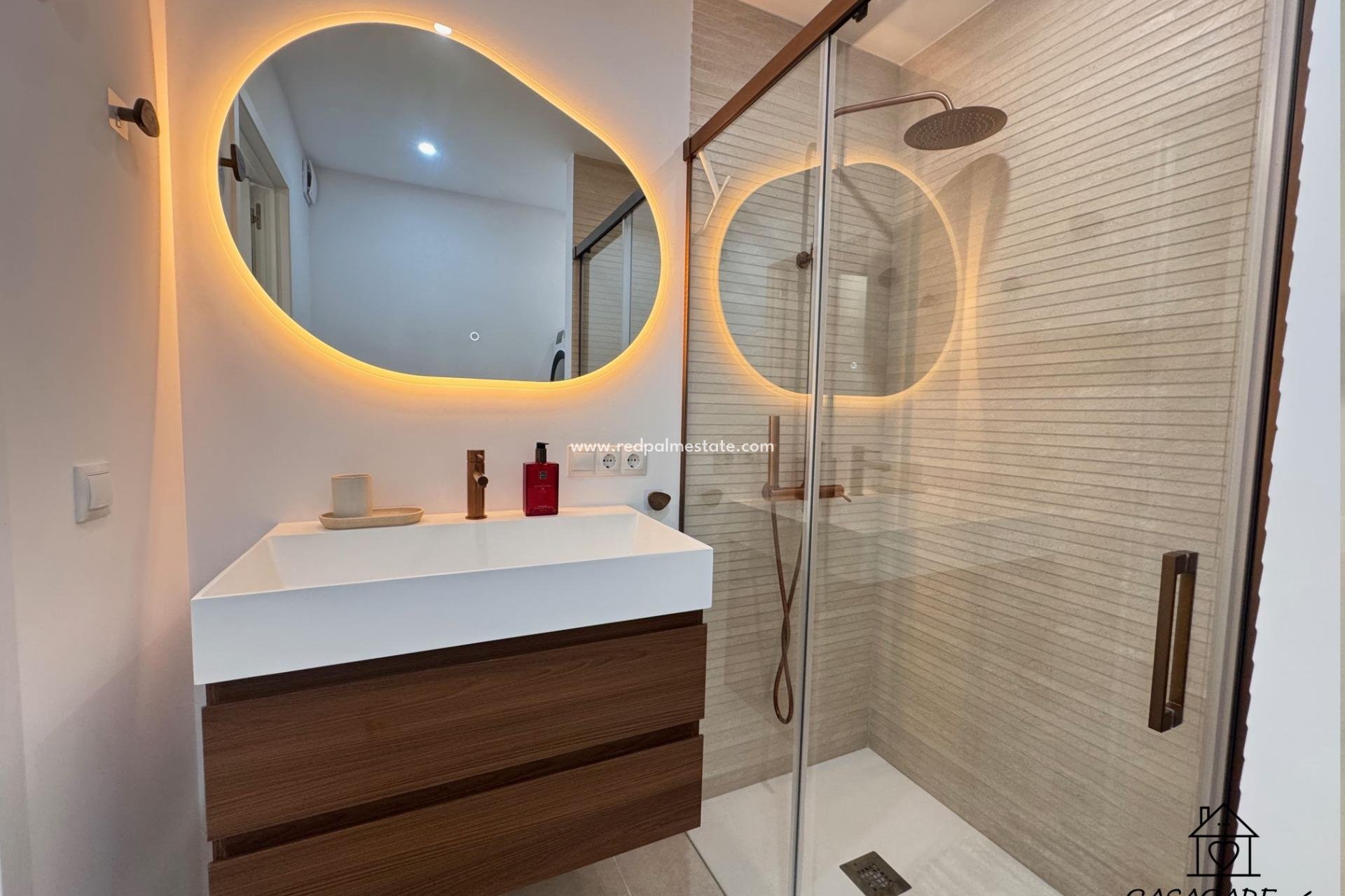 Reventa - Apartamento -
Torrevieja - El Acequión - Los Náufragos