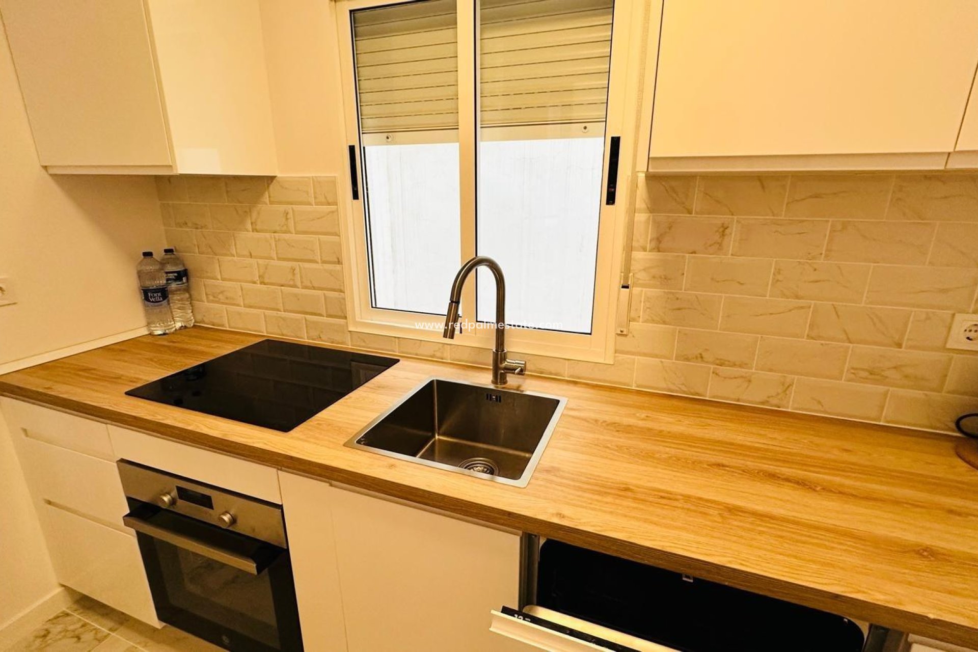 Reventa - Apartamento -
Torrevieja - El Acequión - Los Náufragos