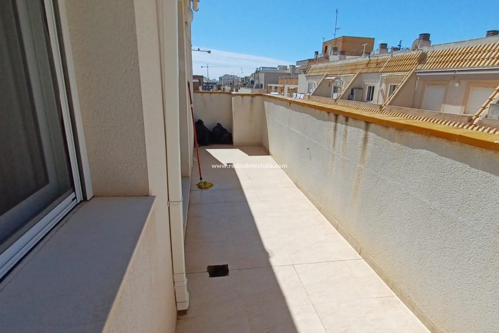 Reventa - Apartamento -
Torrevieja - El molino