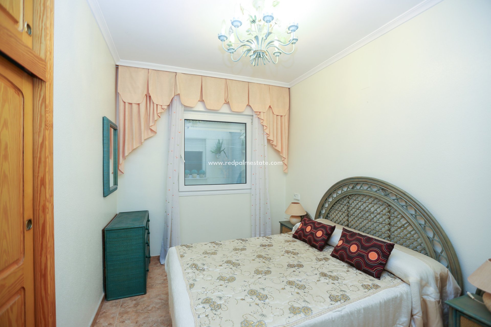 Reventa - Apartamento -
Torrevieja - La Mata
