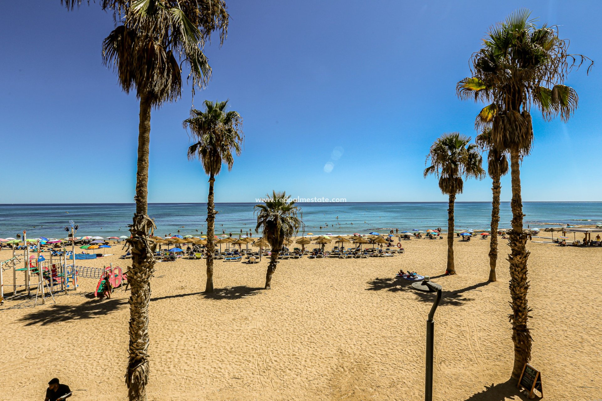 Reventa - Apartamento -
Torrevieja - La Mata