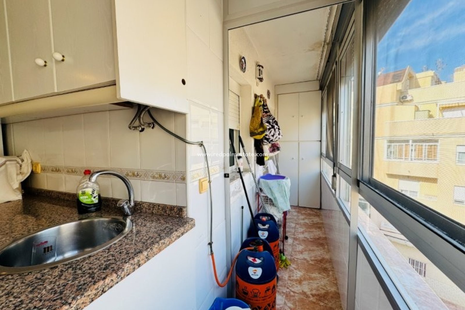 Reventa - Apartamento -
Torrevieja - La Mata