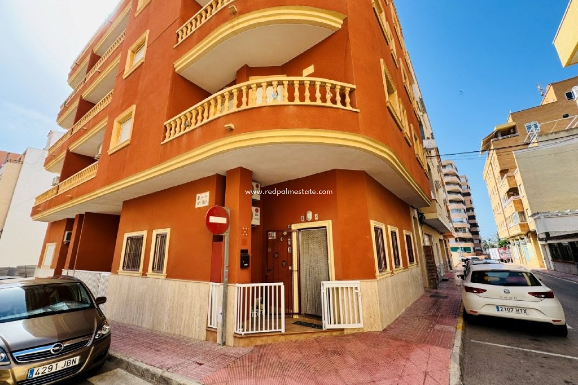 Reventa - Apartamento -
Torrevieja - La Mata