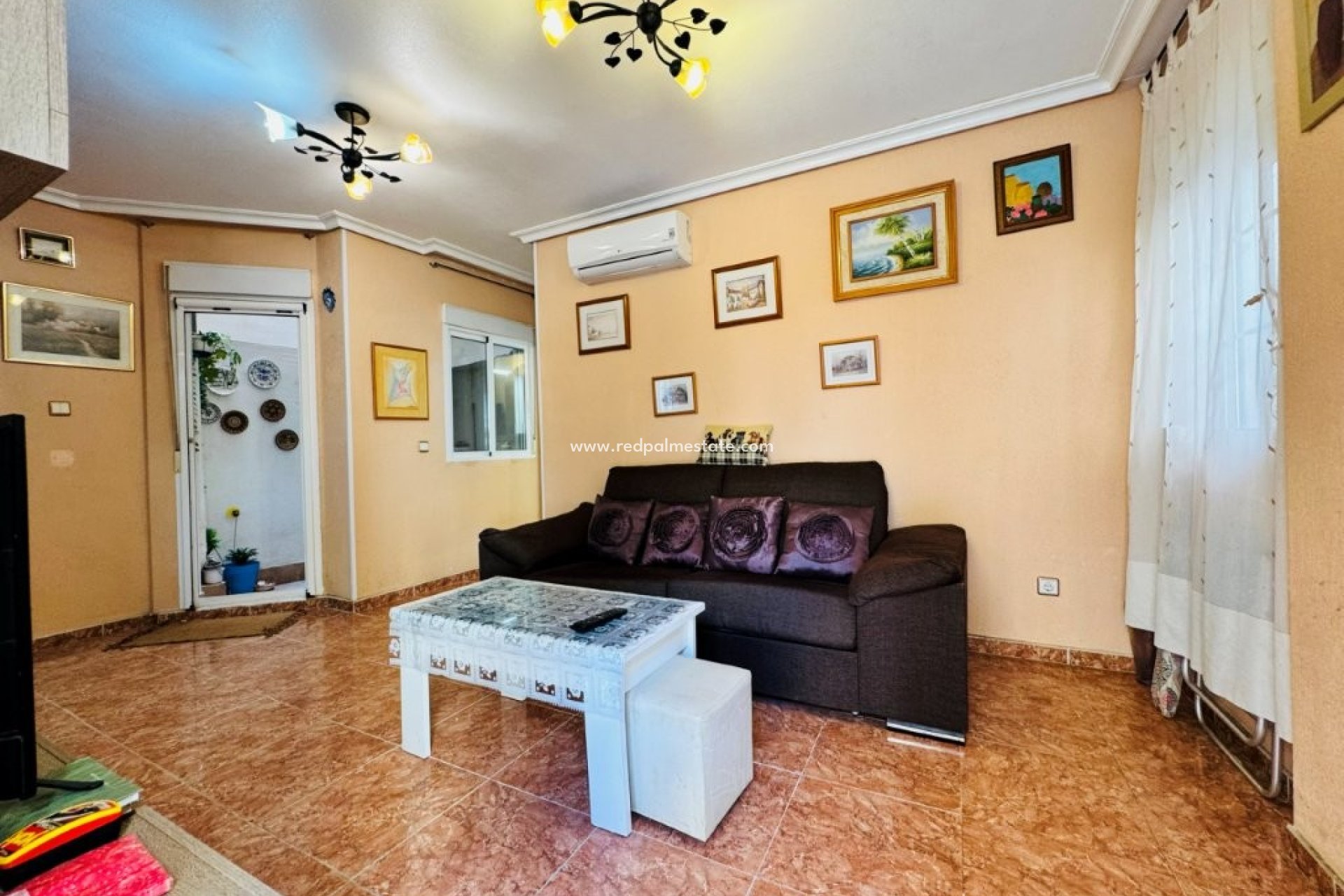 Reventa - Apartamento -
Torrevieja - La Mata