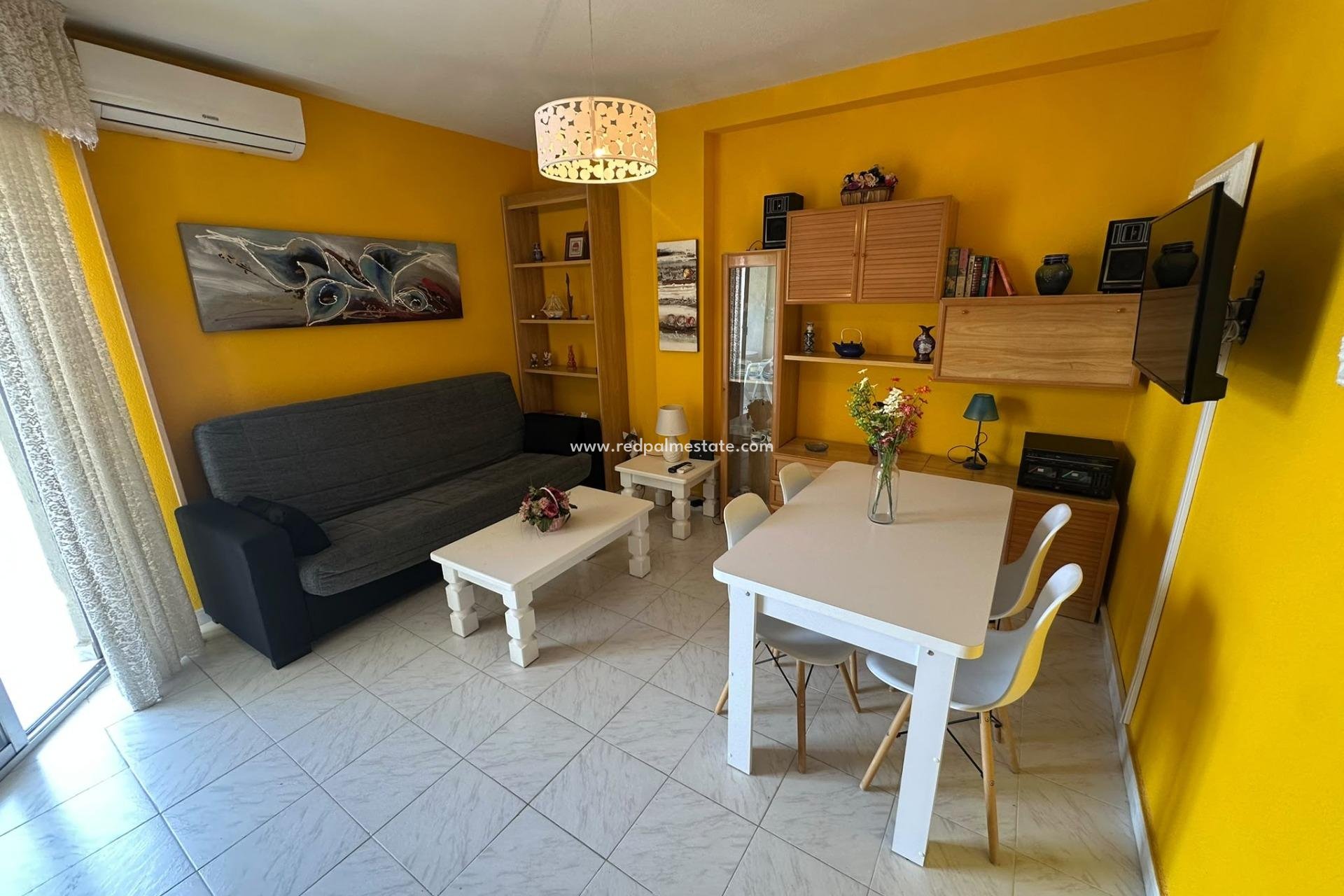 Reventa - Apartamento -
Torrevieja - La Mata