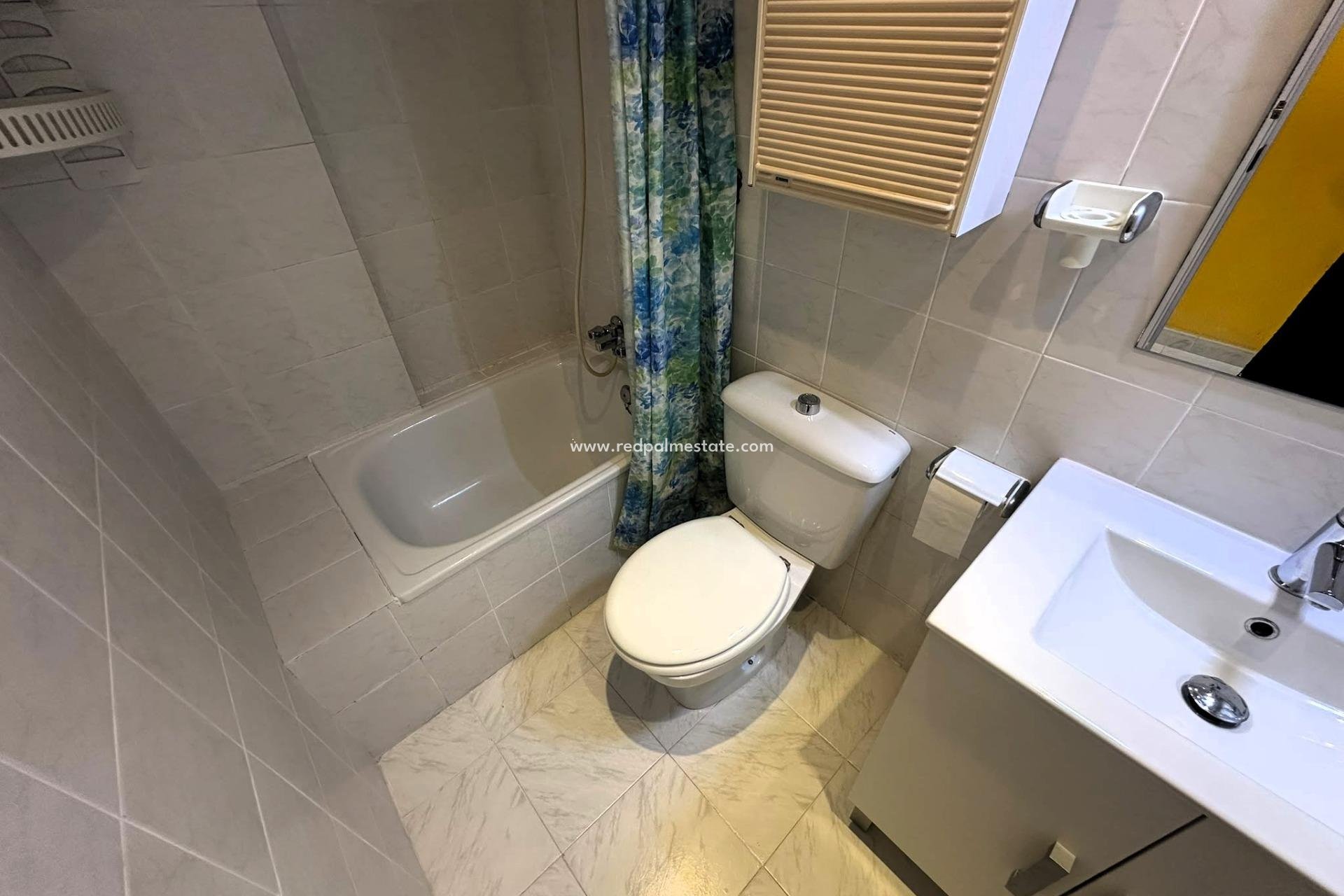 Reventa - Apartamento -
Torrevieja - La Mata