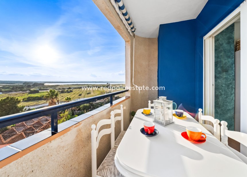 Reventa - Apartamento -
Torrevieja - La Mata