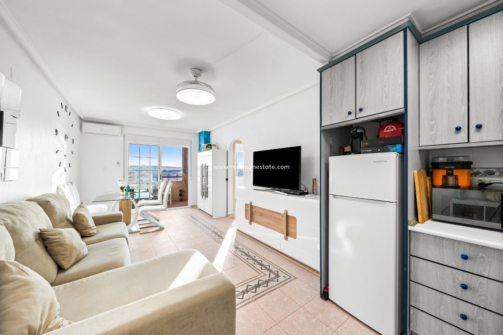 Reventa - Apartamento -
Torrevieja - La Mata