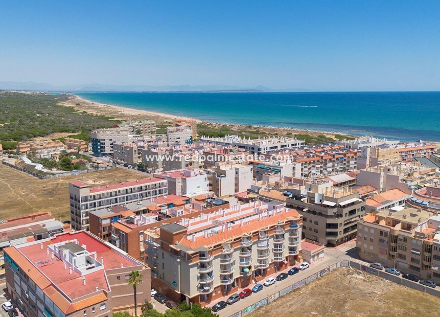 Reventa - Apartamento -
Torrevieja - La Mata