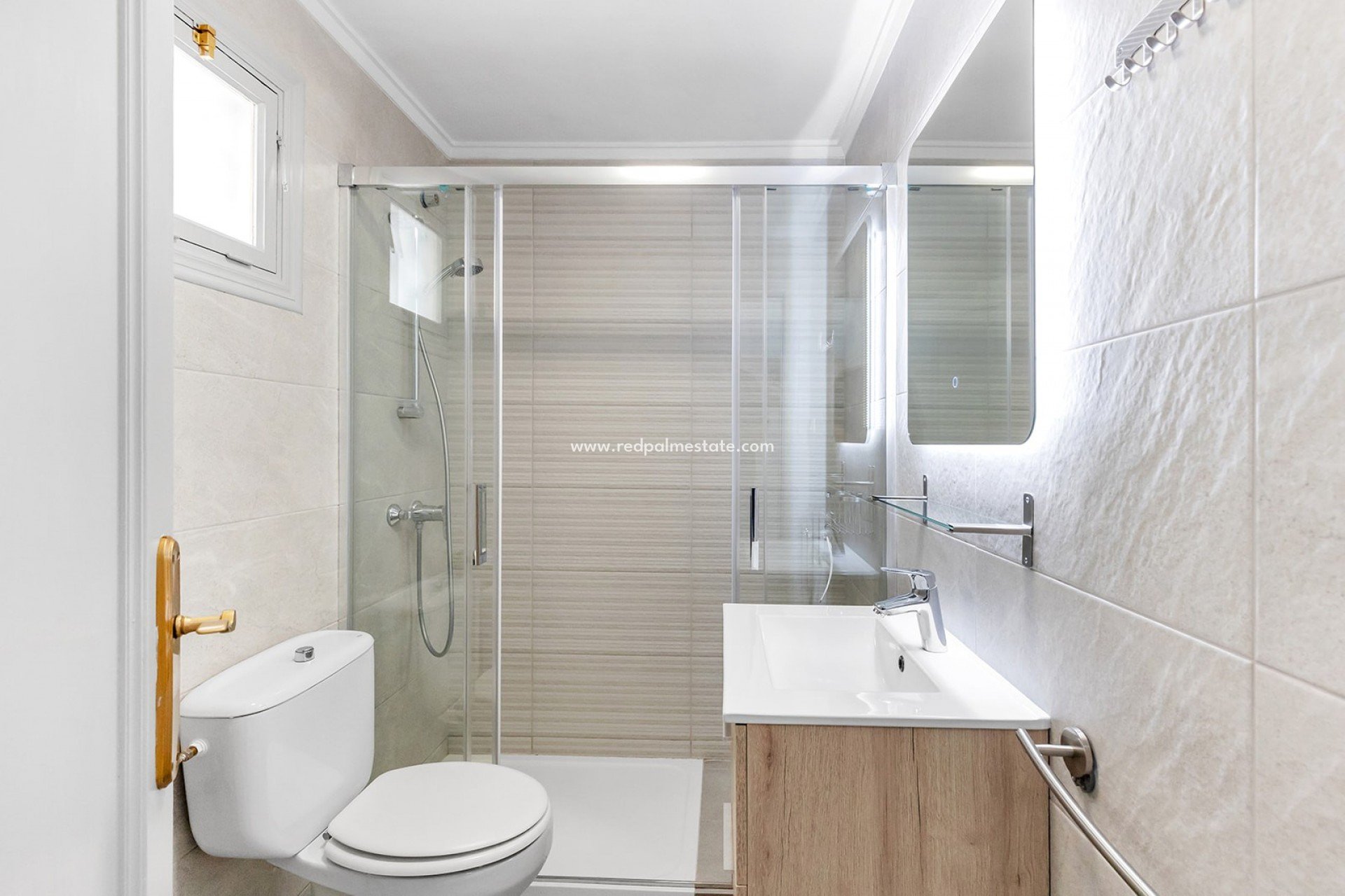 Reventa - Apartamento -
Torrevieja - La Mata