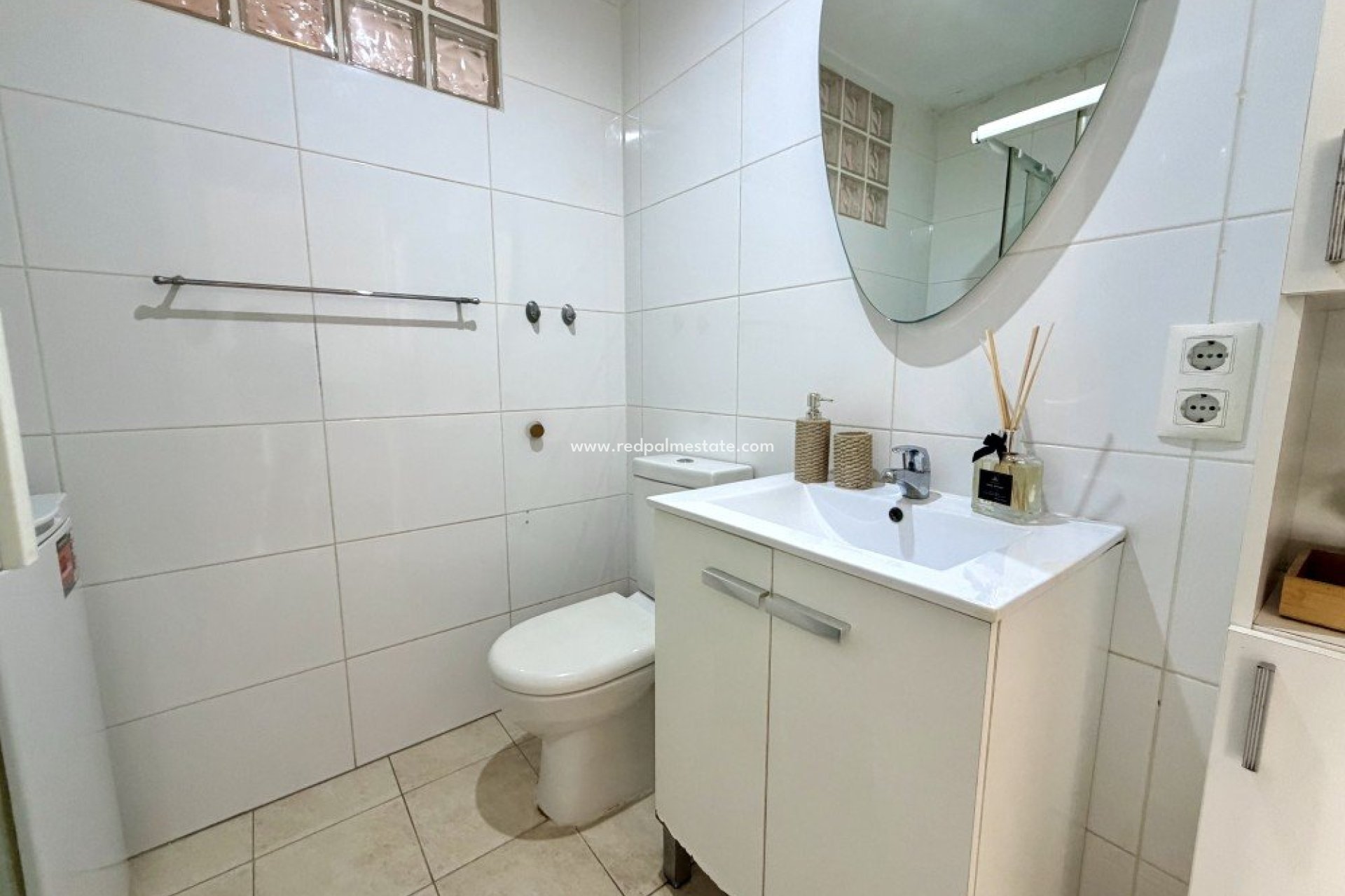 Reventa - Apartamento -
Torrevieja - La Mata