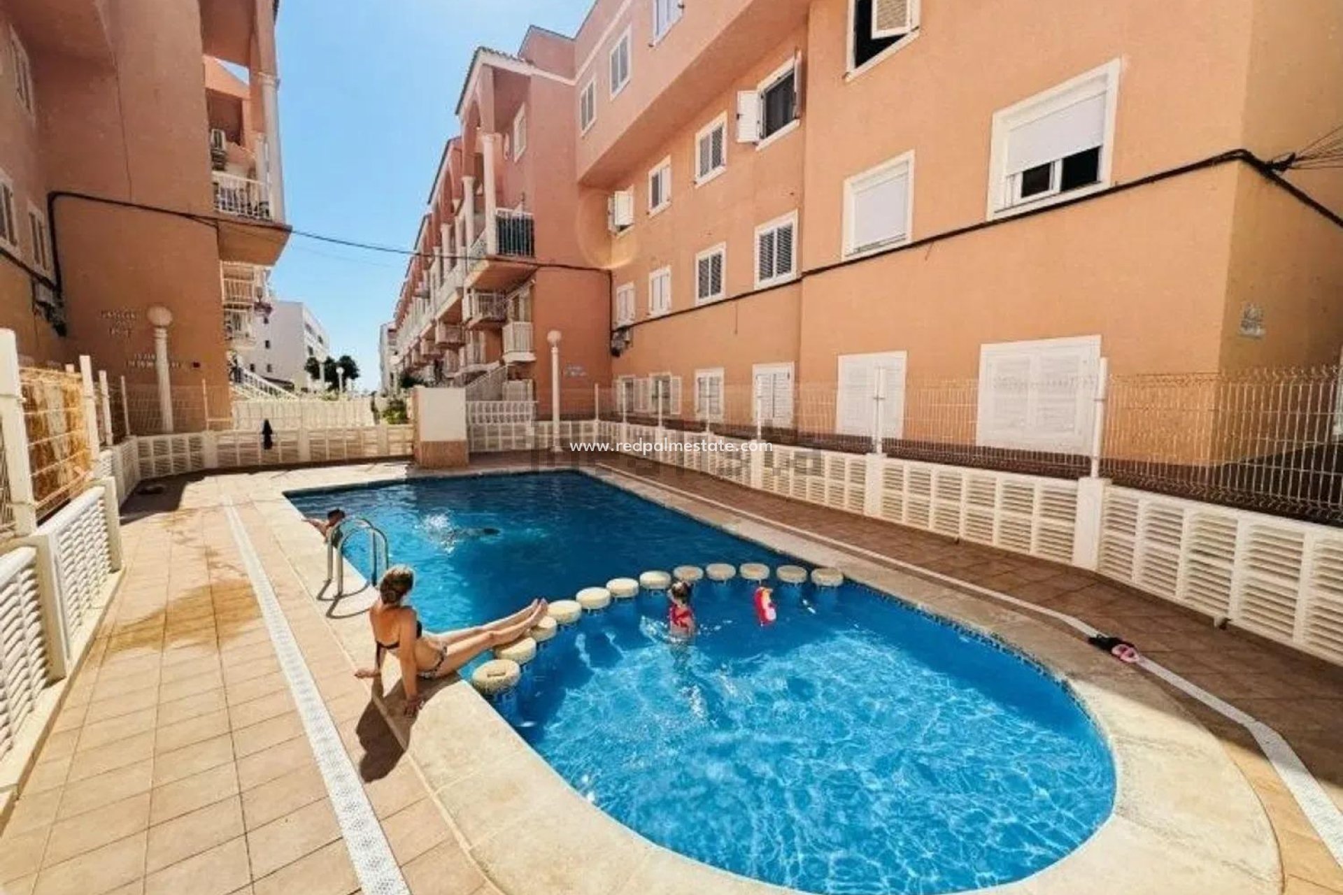Reventa - Apartamento -
Torrevieja - La Mata