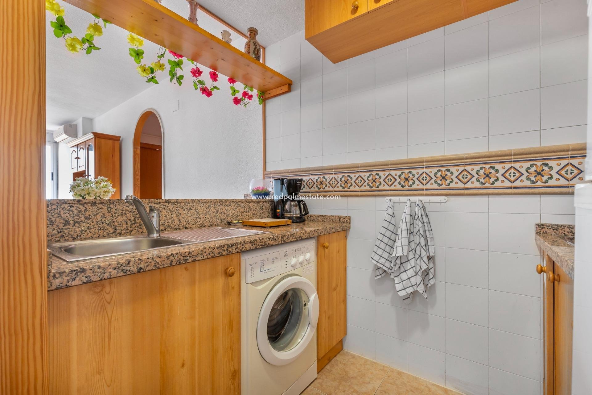 Reventa - Apartamento -
Torrevieja - La Mata