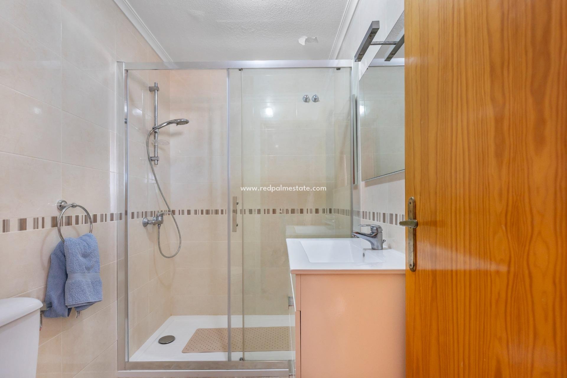 Reventa - Apartamento -
Torrevieja - La Mata