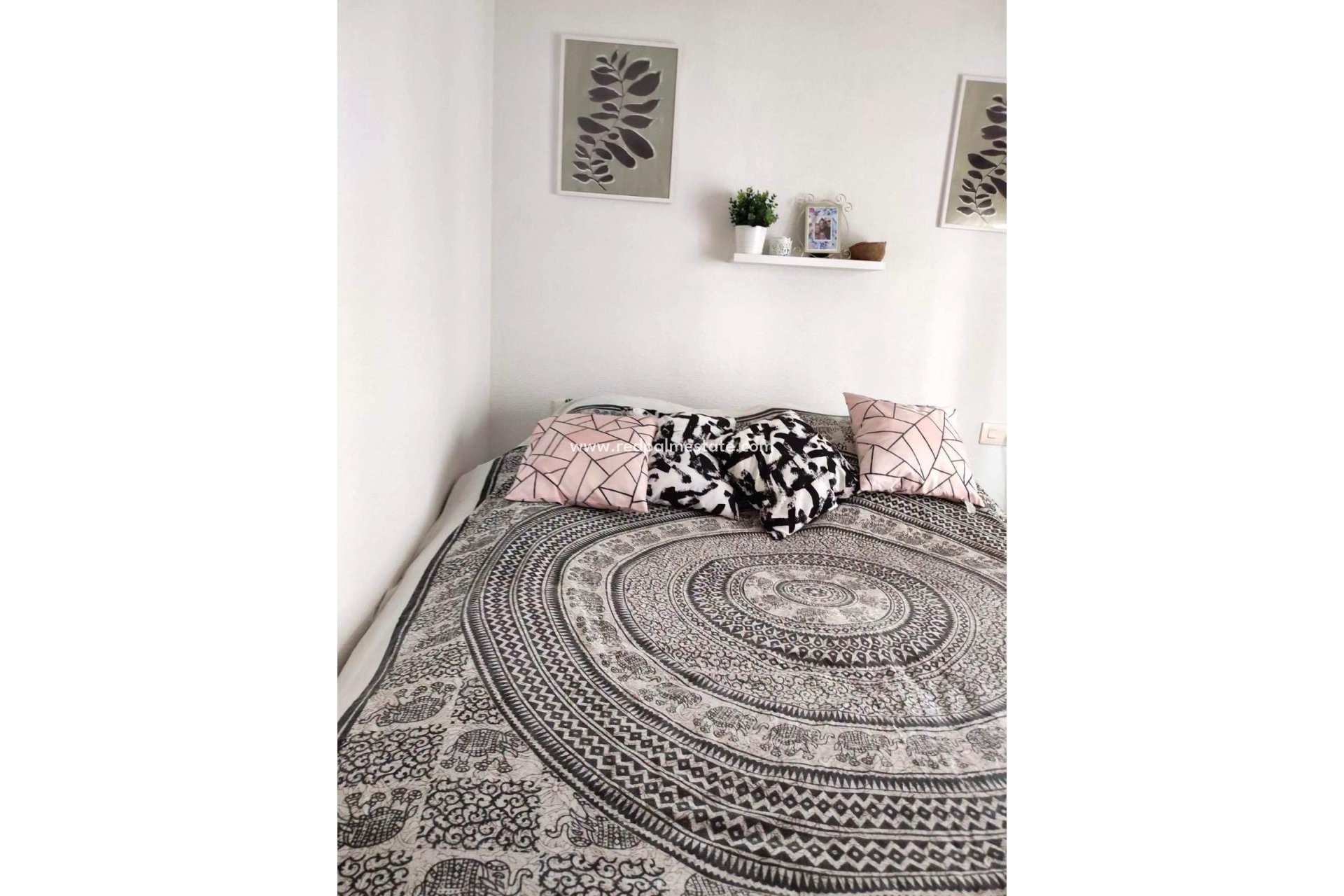 Reventa - Apartamento -
Torrevieja - La Mata