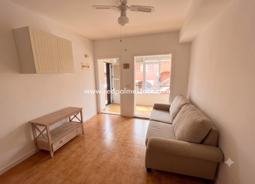 Reventa - Apartamento -
Torrevieja - La Mata