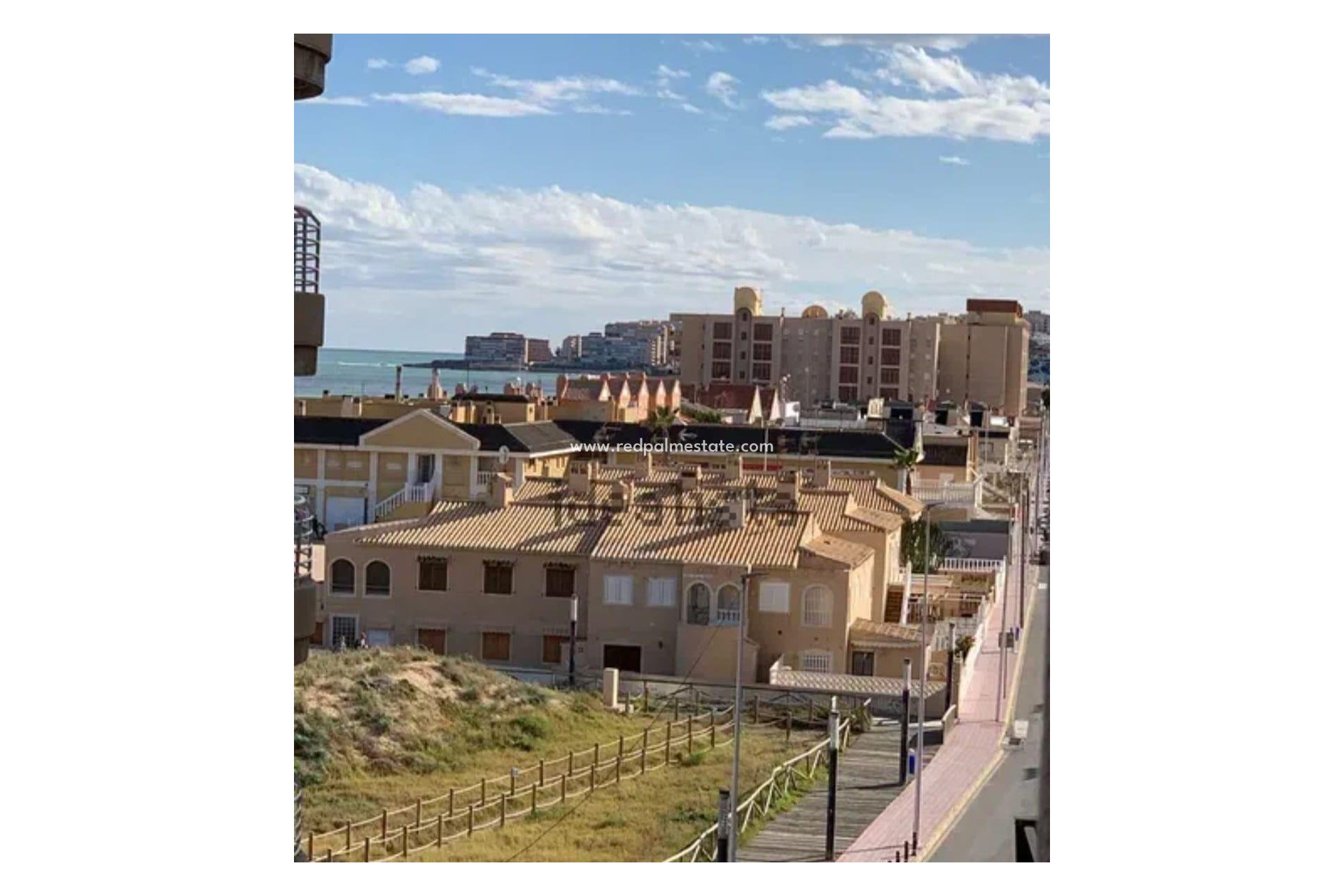 Reventa - Apartamento -
Torrevieja - La Mata