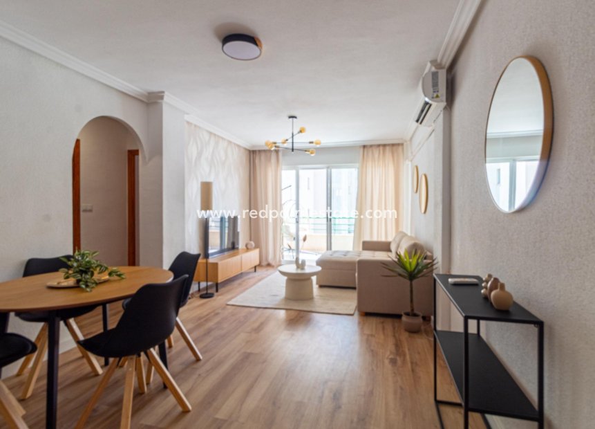 Reventa - Apartamento -
Torrevieja - La Mata