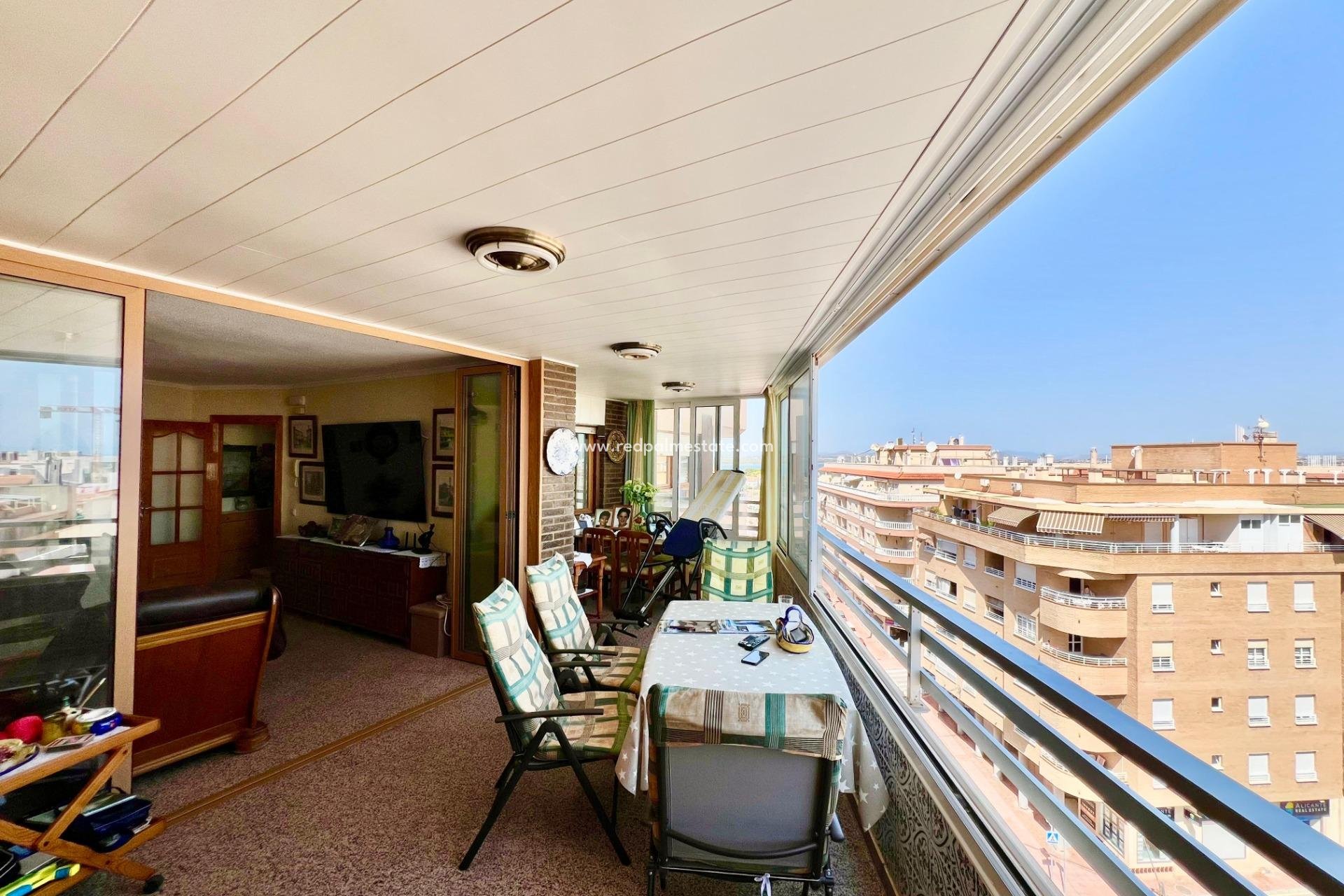 Reventa - Apartamento -
Torrevieja - La Mata
