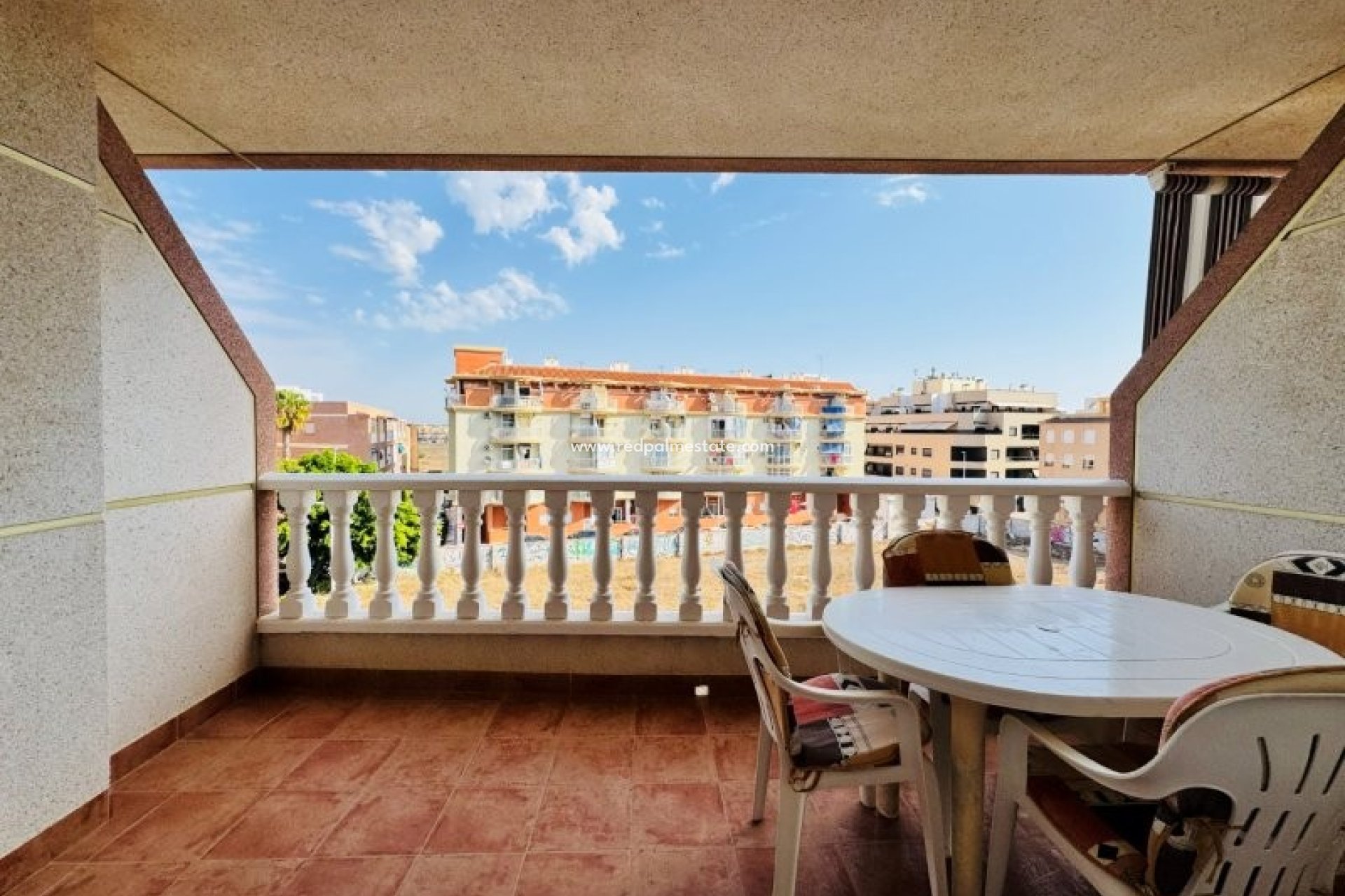 Reventa - Apartamento -
Torrevieja - La Mata
