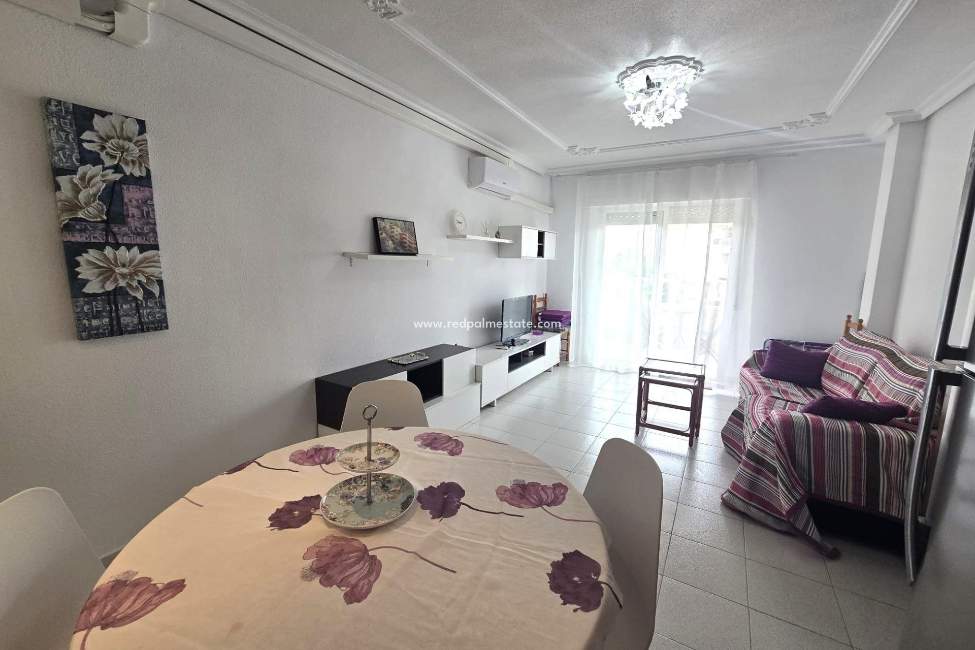 Reventa - Apartamento -
Torrevieja - La Mata