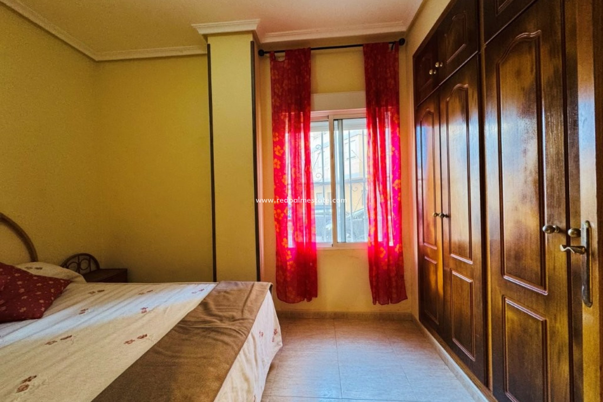 Reventa - Apartamento -
Torrevieja - La Mata