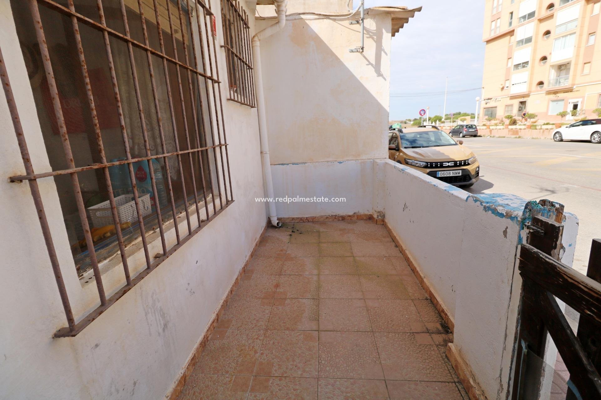 Reventa - Apartamento -
Torrevieja - La Mata