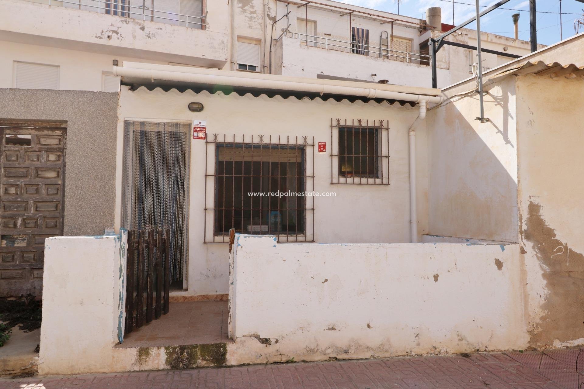 Reventa - Apartamento -
Torrevieja - La Mata