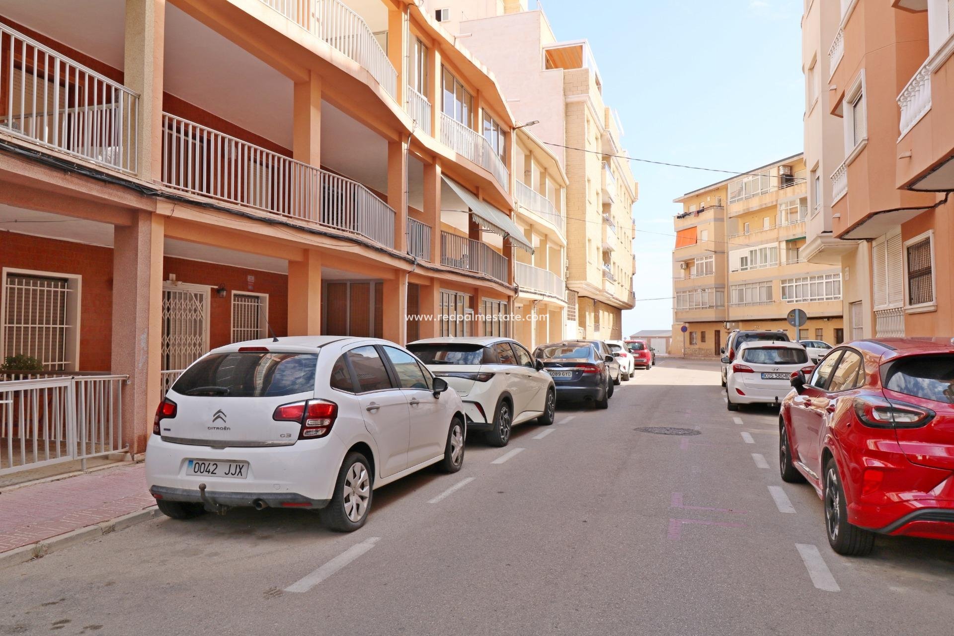 Reventa - Apartamento -
Torrevieja - La Mata