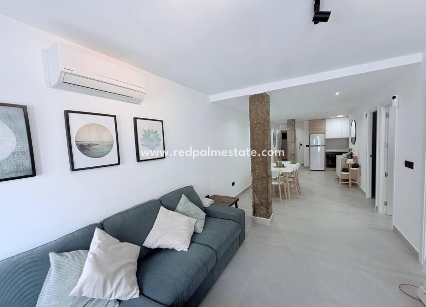 Reventa - Apartamento -
Torrevieja - La Mata