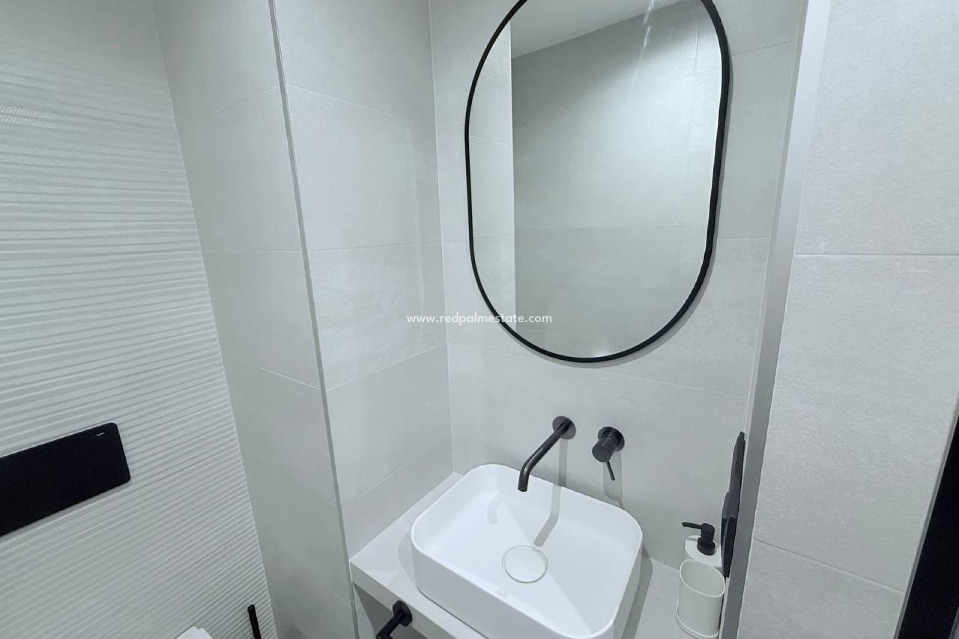 Reventa - Apartamento -
Torrevieja - La Mata