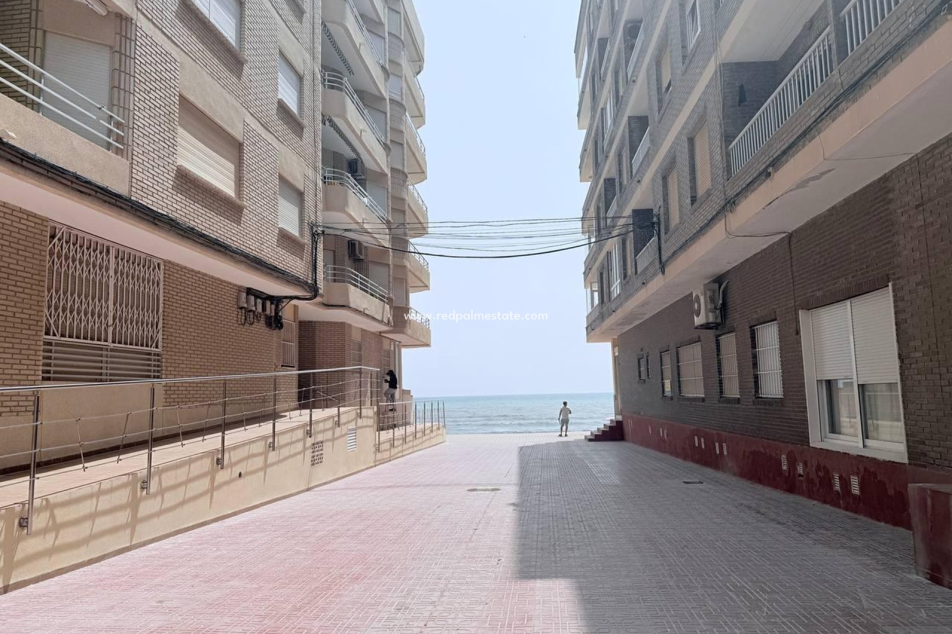 Reventa - Apartamento -
Torrevieja - La Mata