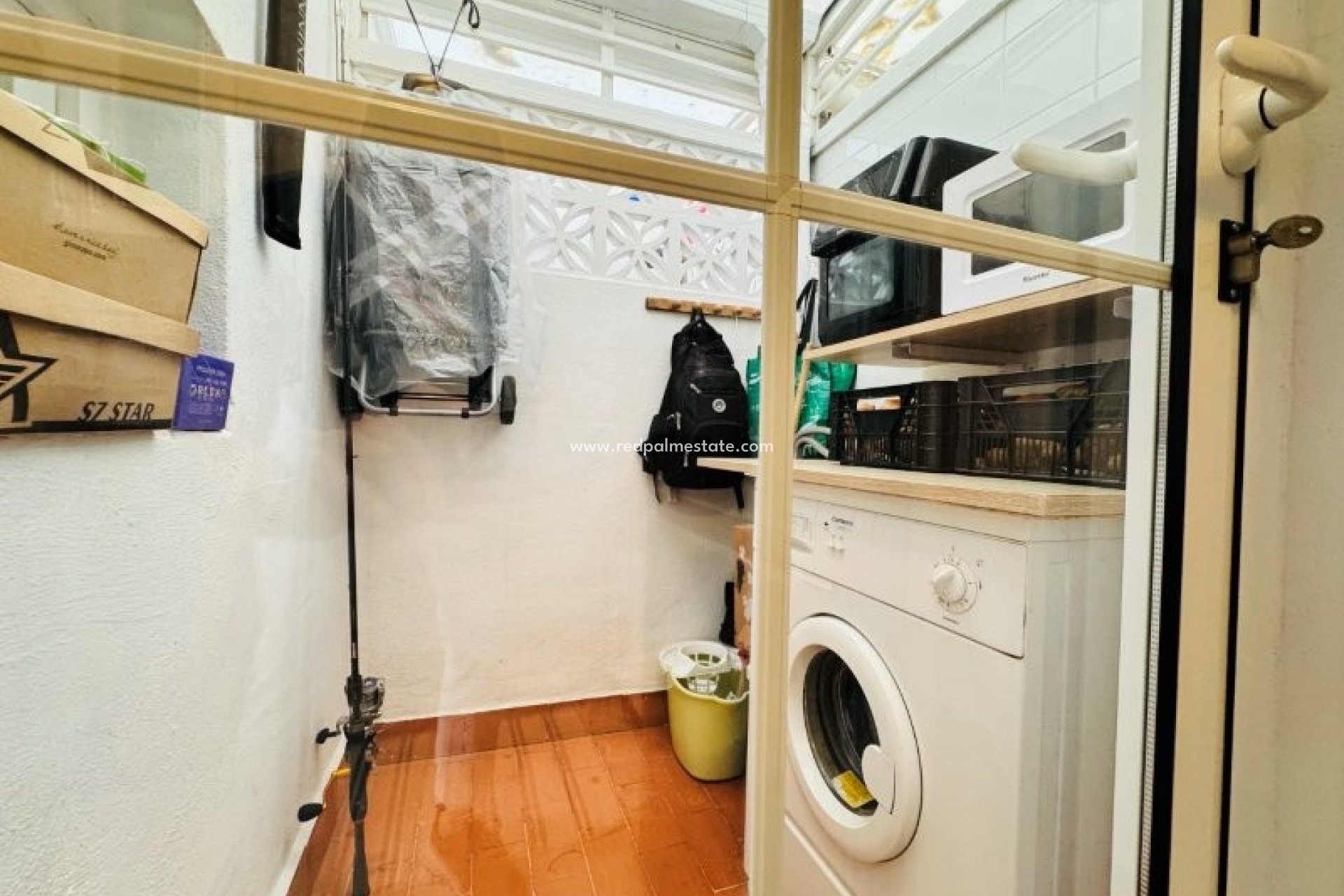 Reventa - Apartamento -
Torrevieja - La Mata