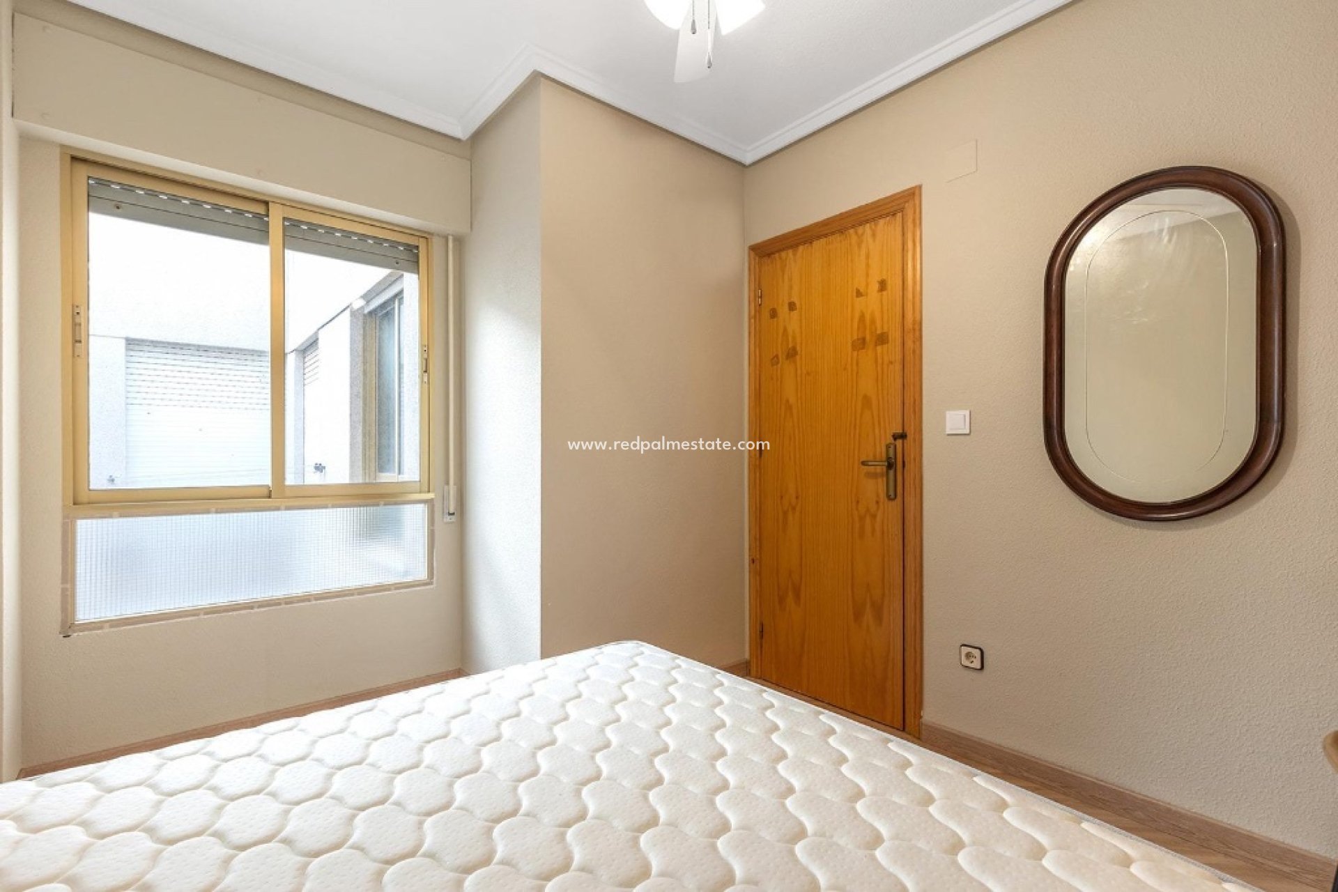 Reventa - Apartamento -
Torrevieja - La Mata