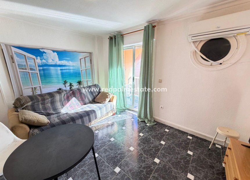 Reventa - Apartamento -
Torrevieja - La Mata