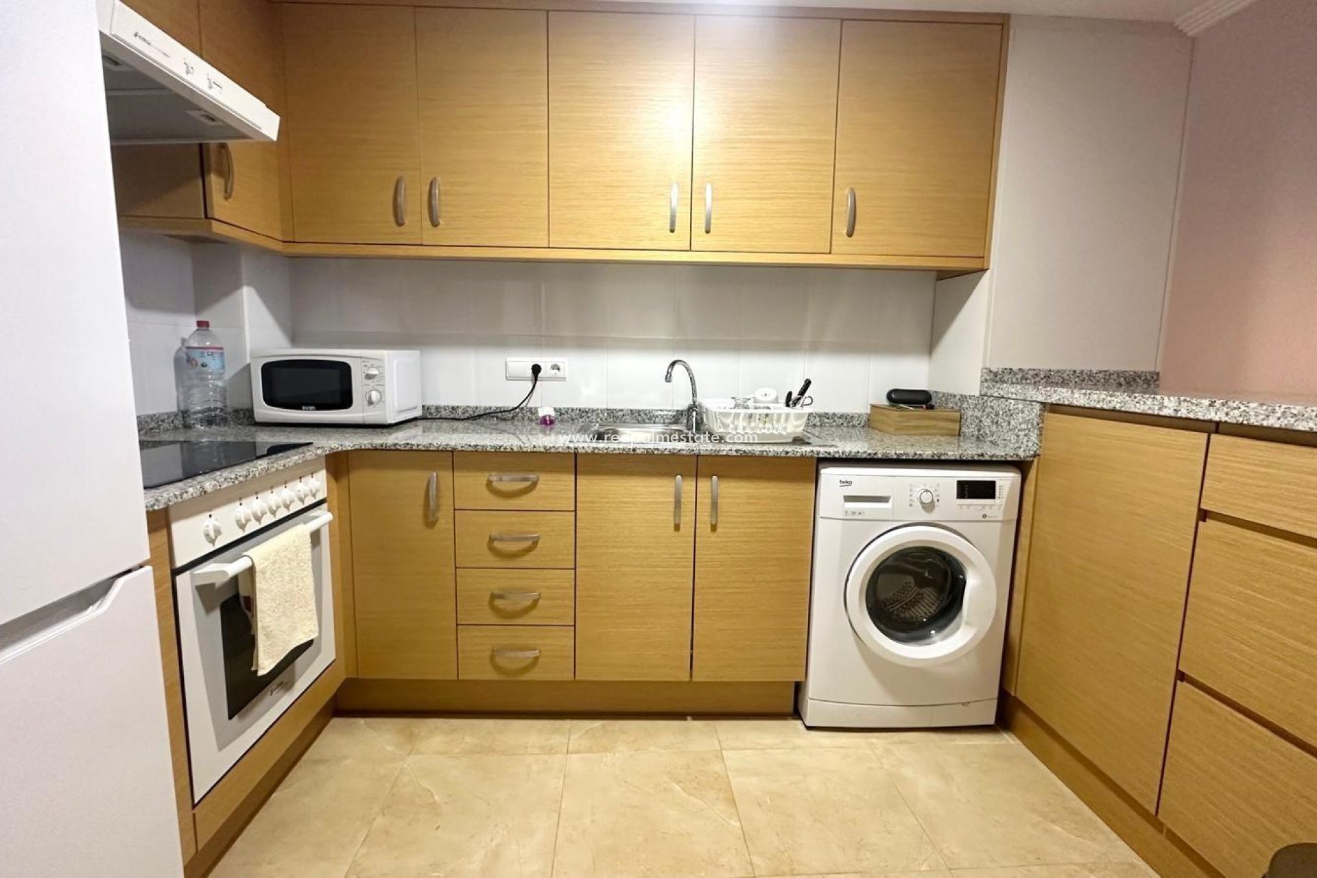 Reventa - Apartamento -
Torrevieja - La Mata